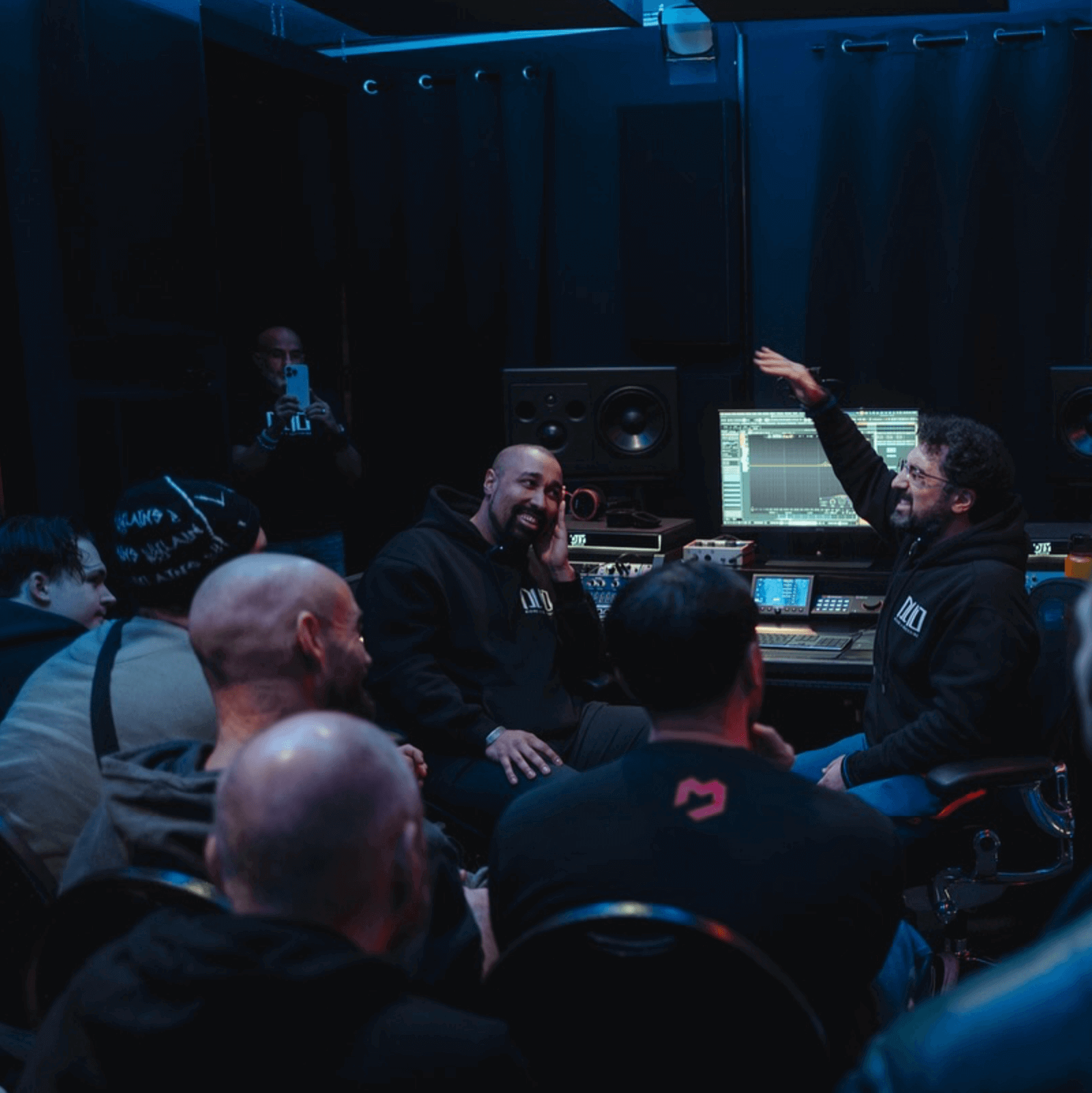 <a href="https://duomastering.de" target="_blank" rel="noopener">FARZAD "FARZI" RAHNAVARD</a>